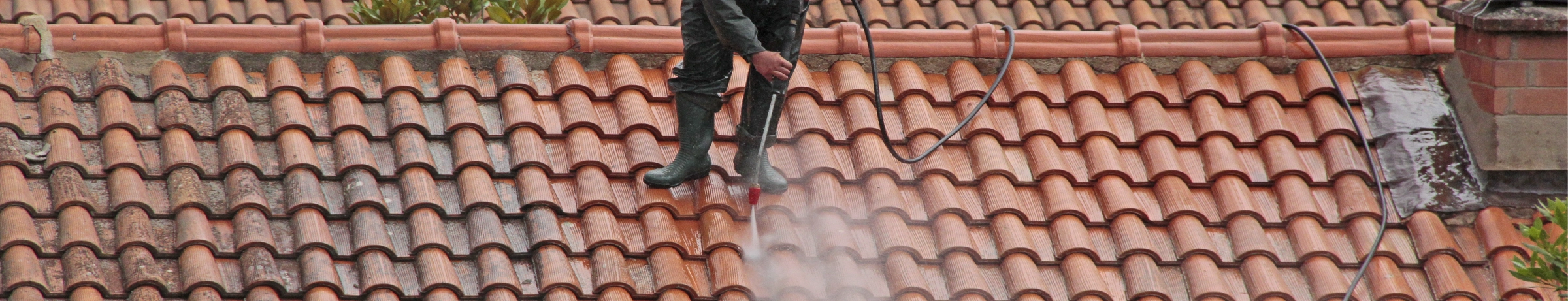 Image Gallery tec-nut.com for Premier Roof Clean -   premier roof clean Roof Cleaning,  Roof Cleaning,  Conservatories,  Moss Removal,  Soffits & Guttering Cleaning, Roof Cleaning in Woking,  Fascias